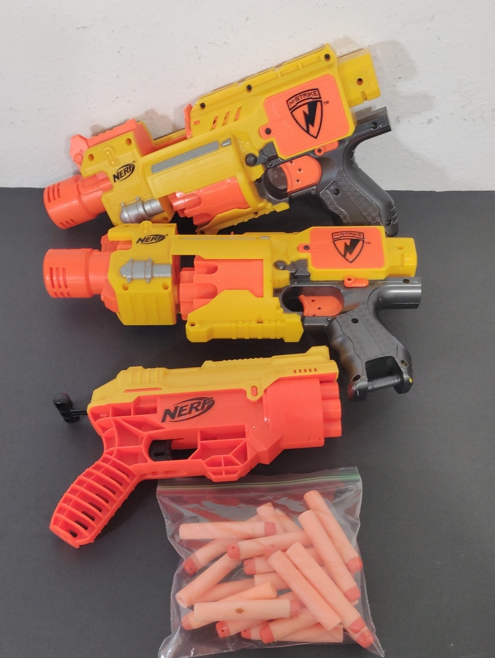 Nerf N-Strike 2 Barricade RV-10 Blaster + 20 Darts + Bonus Alpha Strike Cobra RC